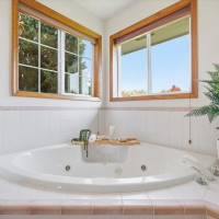 2460 Westmoreland Dr, Richland, WA 99354