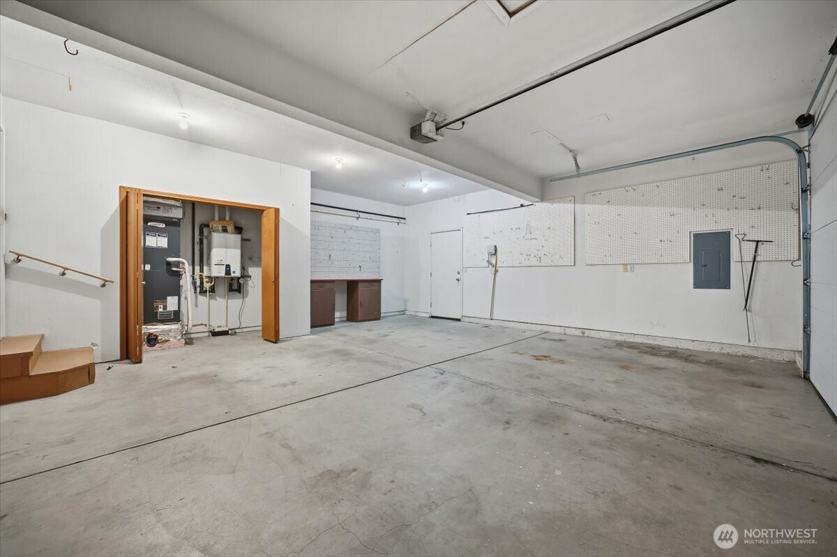 2460 Westmoreland Dr, Richland, WA 99354