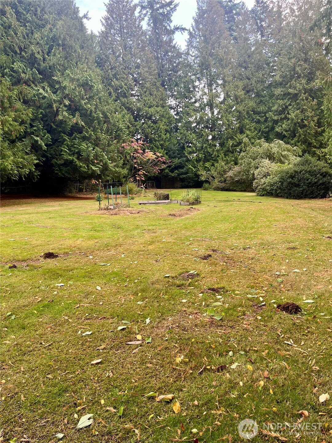 1315 N Lake Stickney Drive, Lynnwood, WA 98087