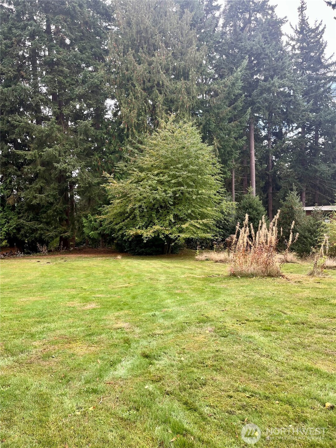 1315 N Lake Stickney Drive, Lynnwood, WA 98087