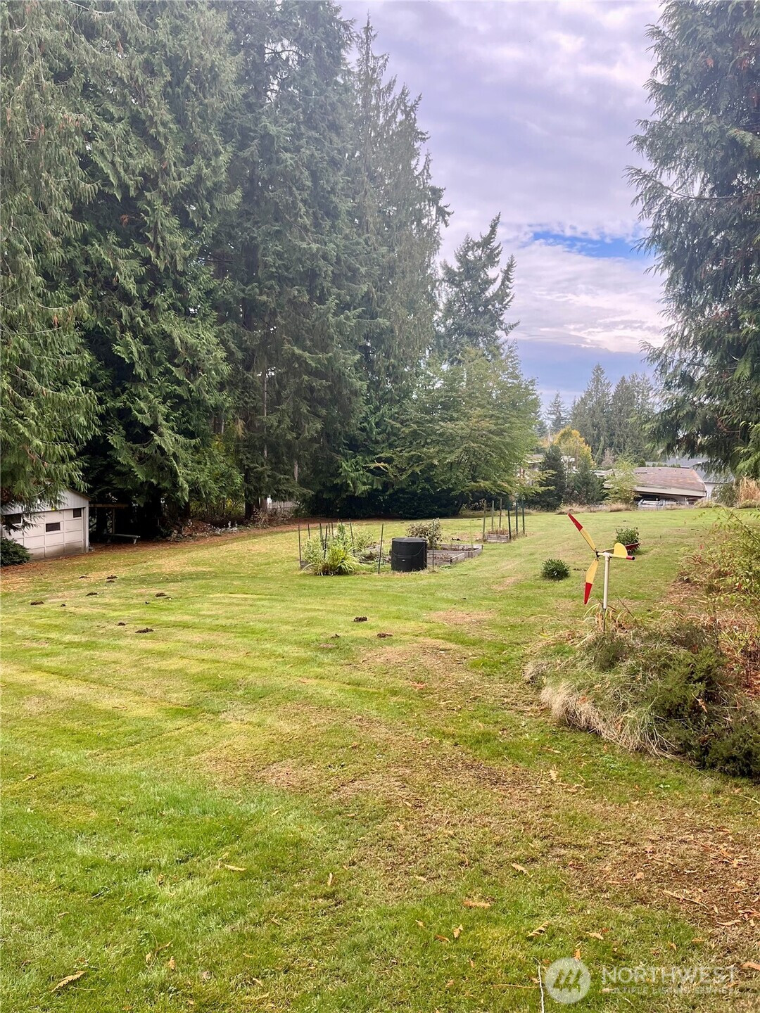 1315 N Lake Stickney Drive, Lynnwood, WA 98087