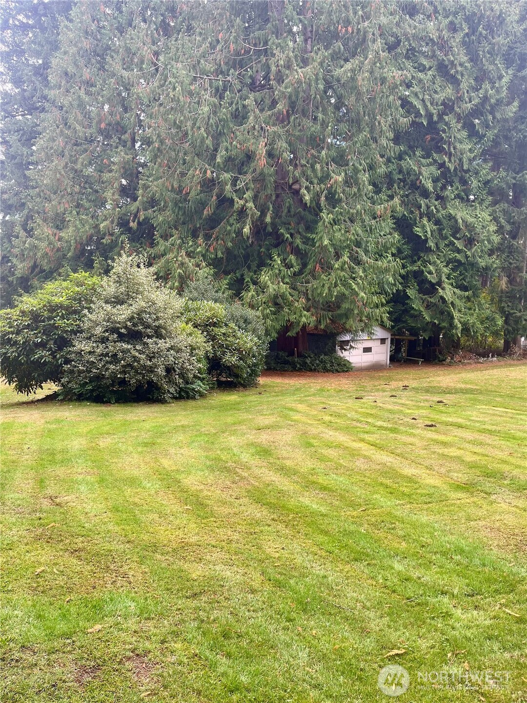 1315 N Lake Stickney Drive, Lynnwood, WA 98087