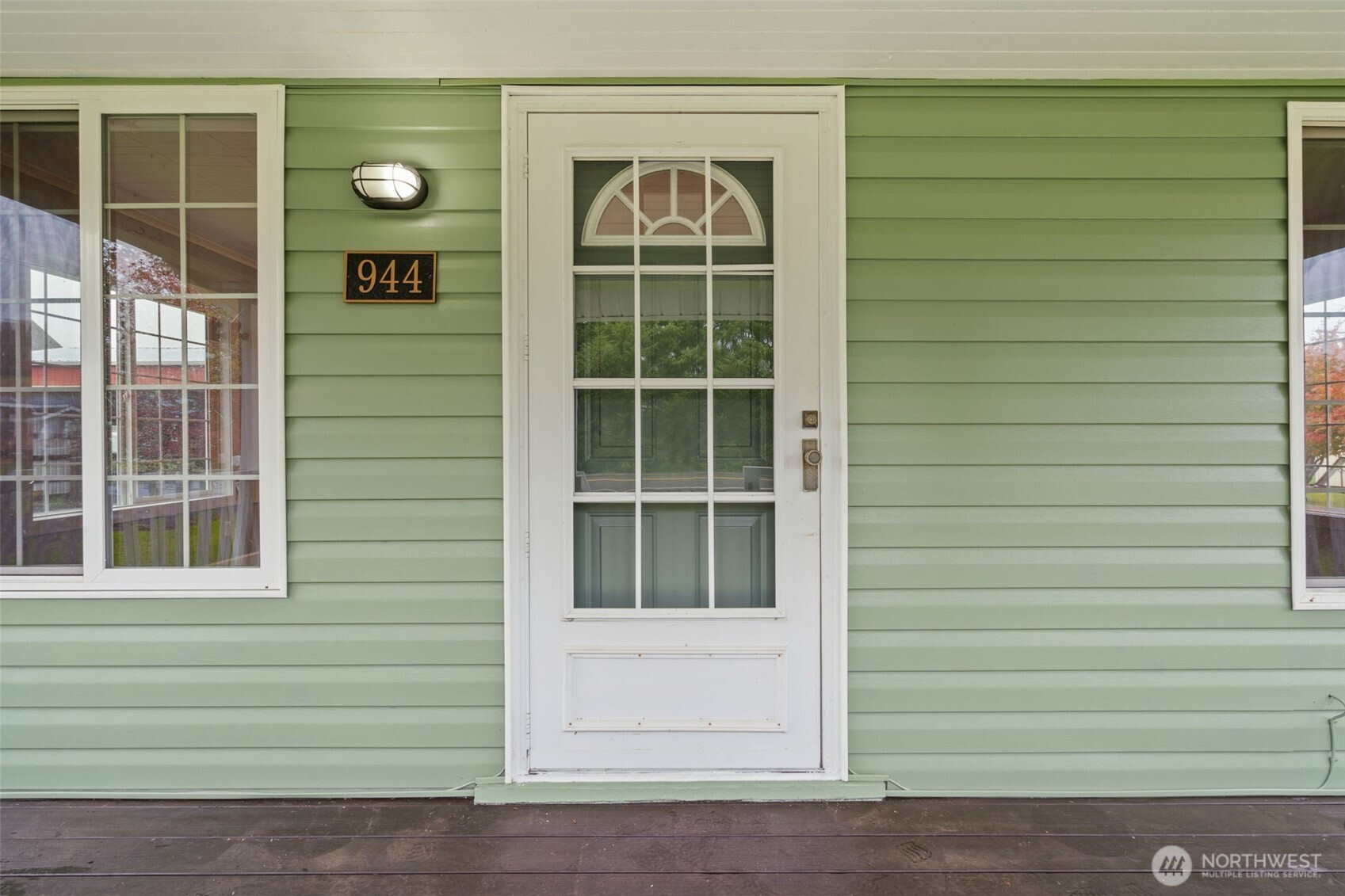 944 Willapa Road, Raymond, WA 98577