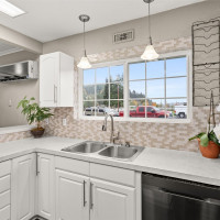 944 Willapa Road, Raymond, WA 98577