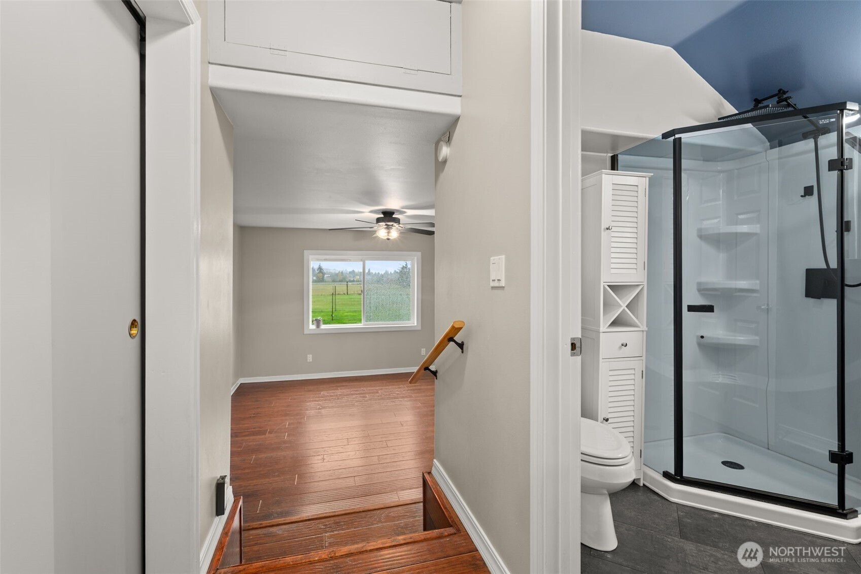 944 Willapa Road, Raymond, WA 98577