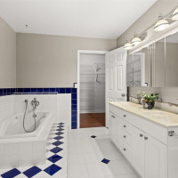 944 Willapa Road, Raymond, WA 98577