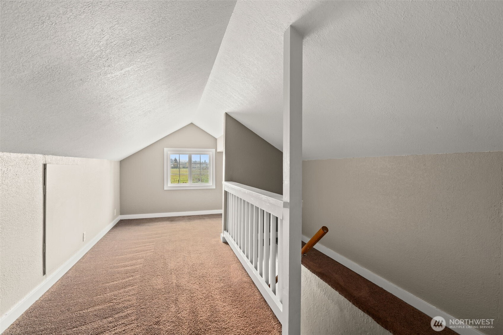 944 Willapa Road, Raymond, WA 98577