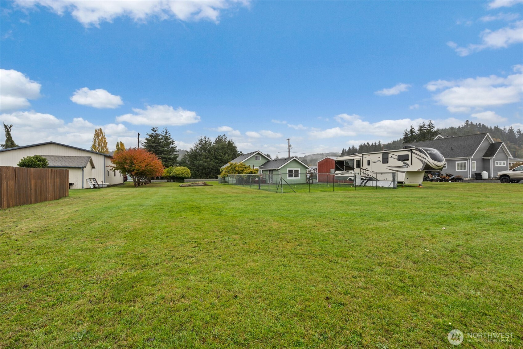 944 Willapa Road, Raymond, WA 98577