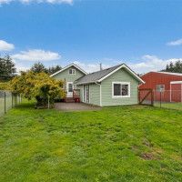 944 Willapa Road, Raymond, WA 98577