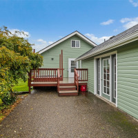 944 Willapa Road, Raymond, WA 98577