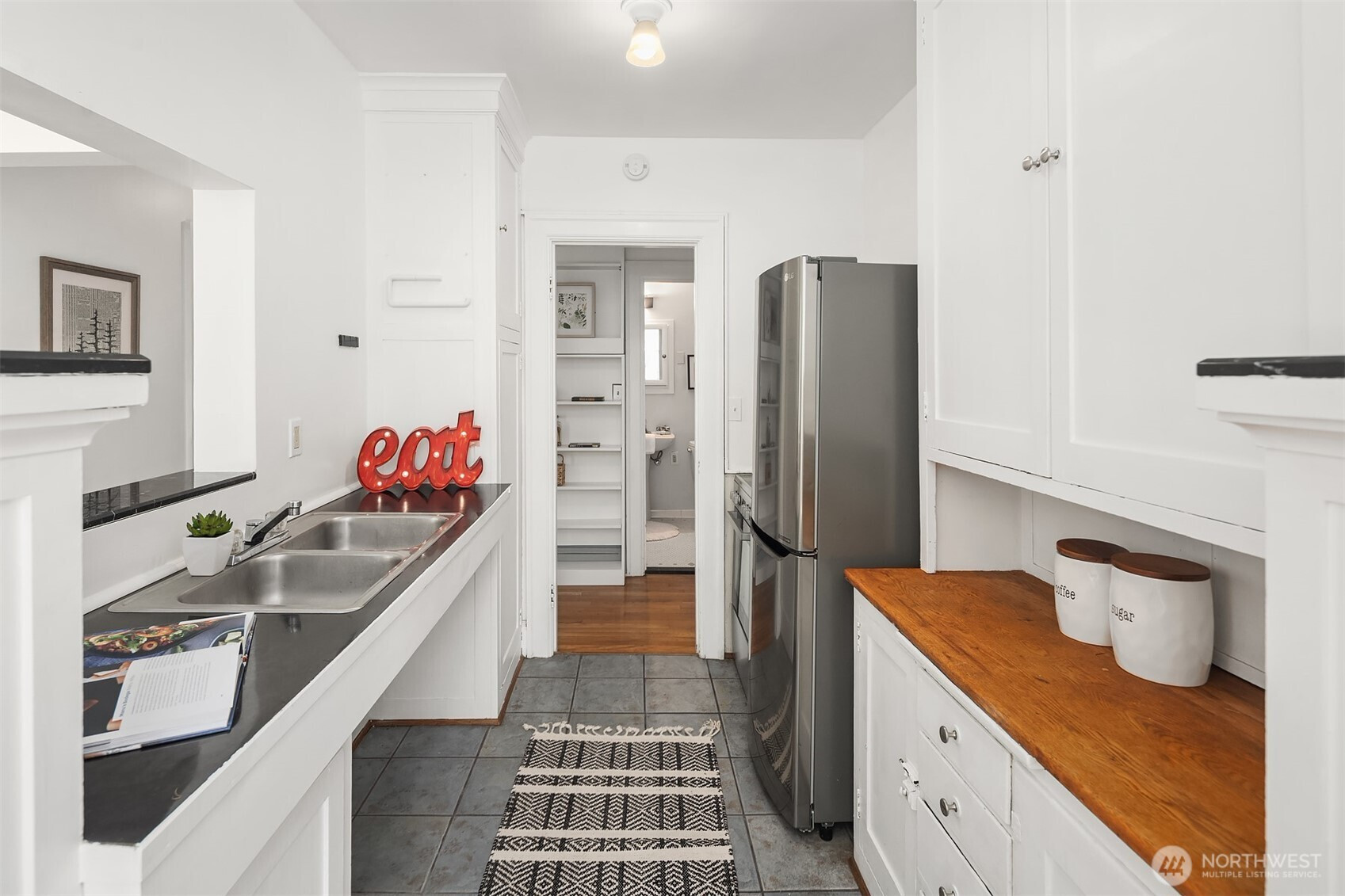 321 Boylston Avenue E, Seattle, WA 98102