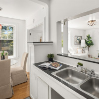 321 Boylston Avenue E, Seattle, WA 98102