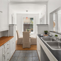 321 Boylston Avenue E, Seattle, WA 98102