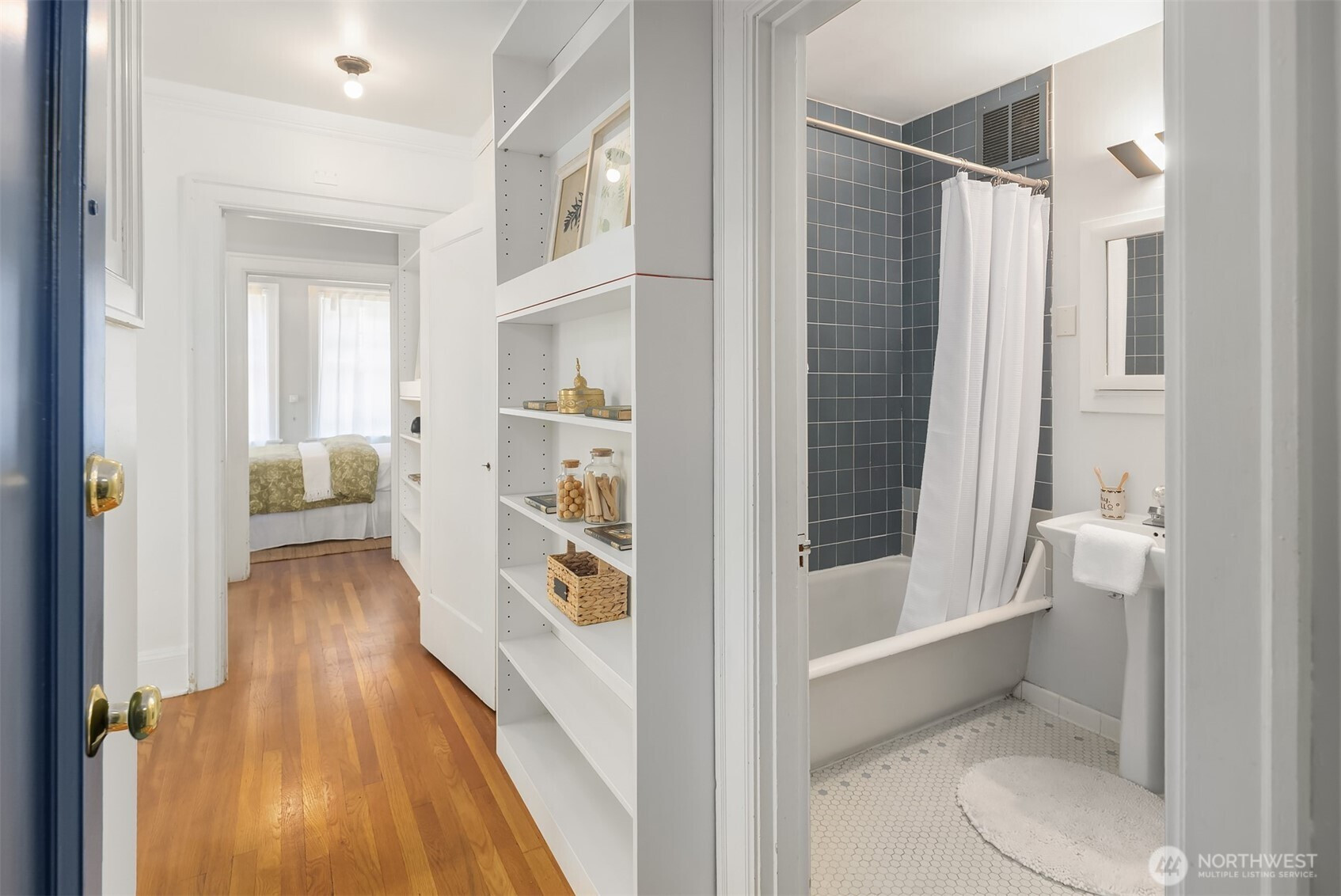 321 Boylston Avenue E, Seattle, WA 98102