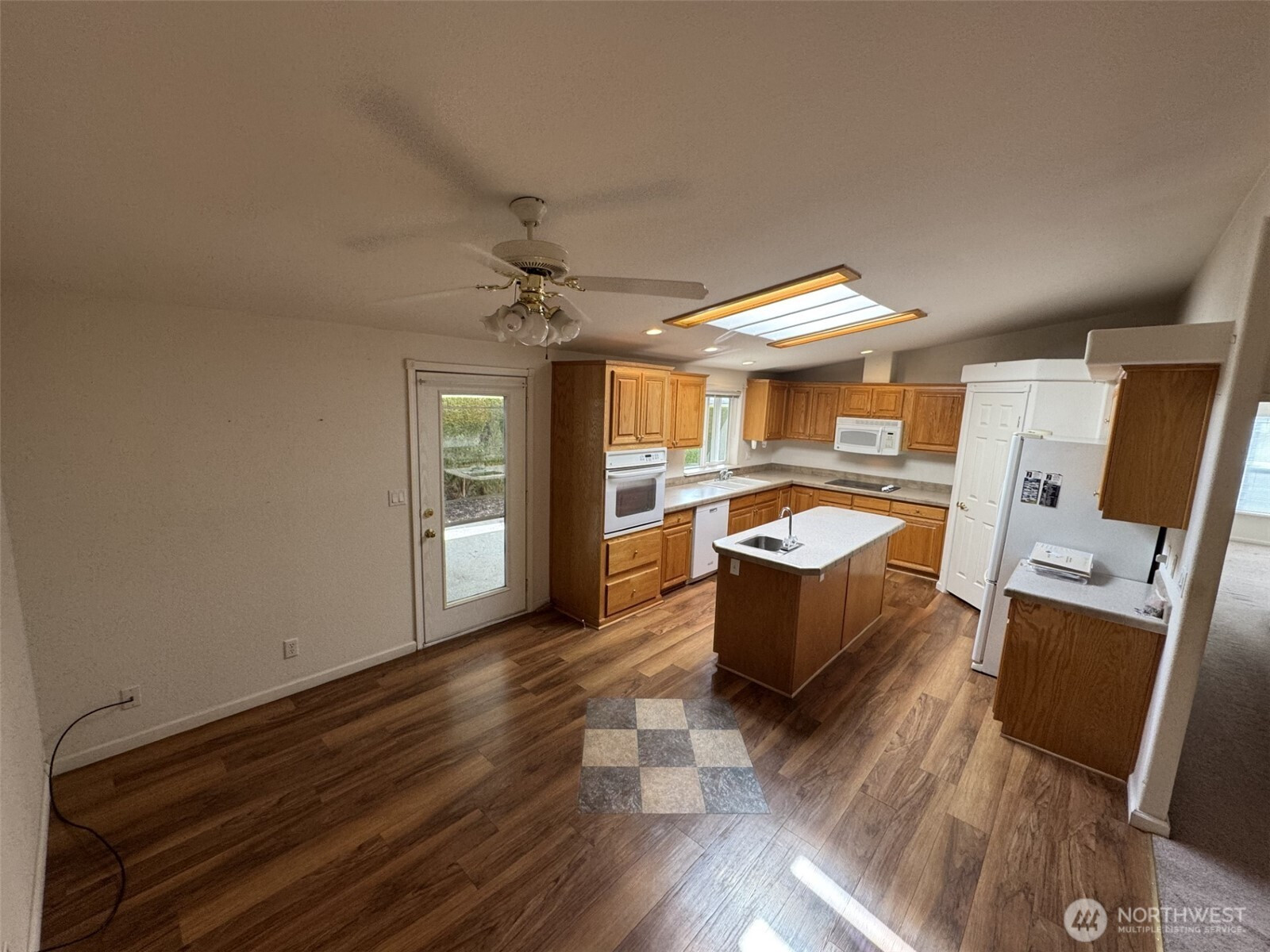 5702 90th Street Ct E, Puyallup, WA 98371