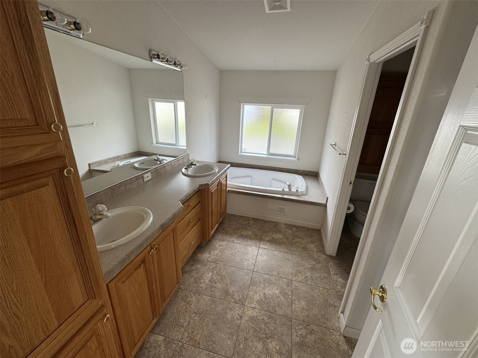 5702 90th Street Ct E, Puyallup, WA 98371