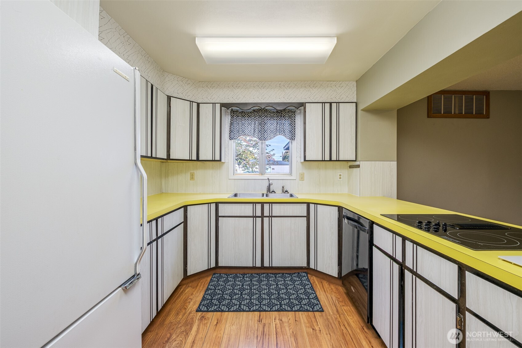 905 4th Ave SE, Quincy, WA 98848