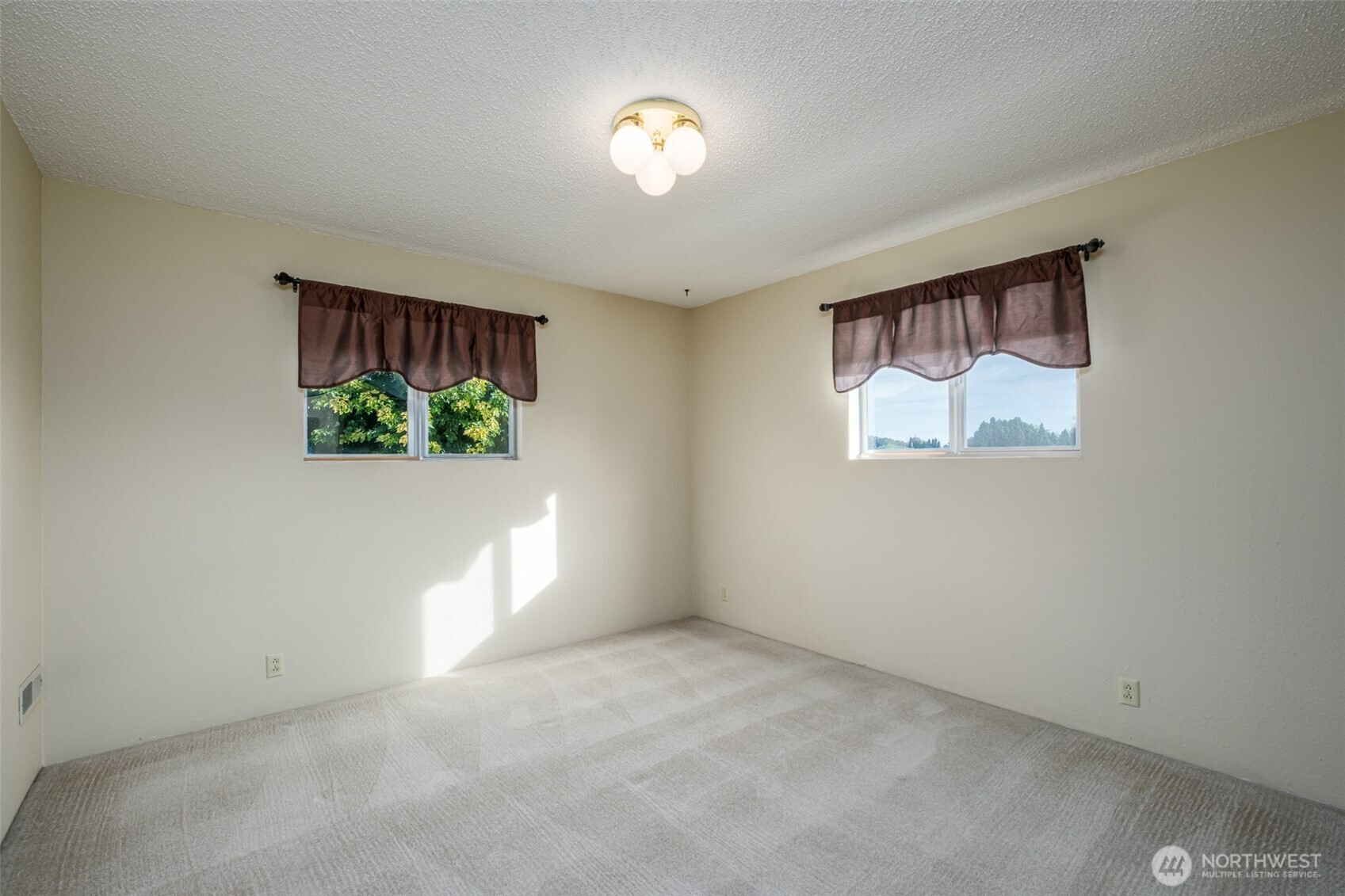 905 4th Ave SE, Quincy, WA 98848