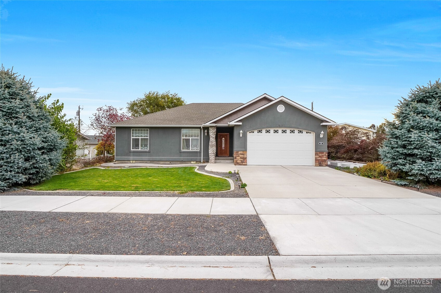 26 Ginkgo Street S, Soap Lake, WA 98851
