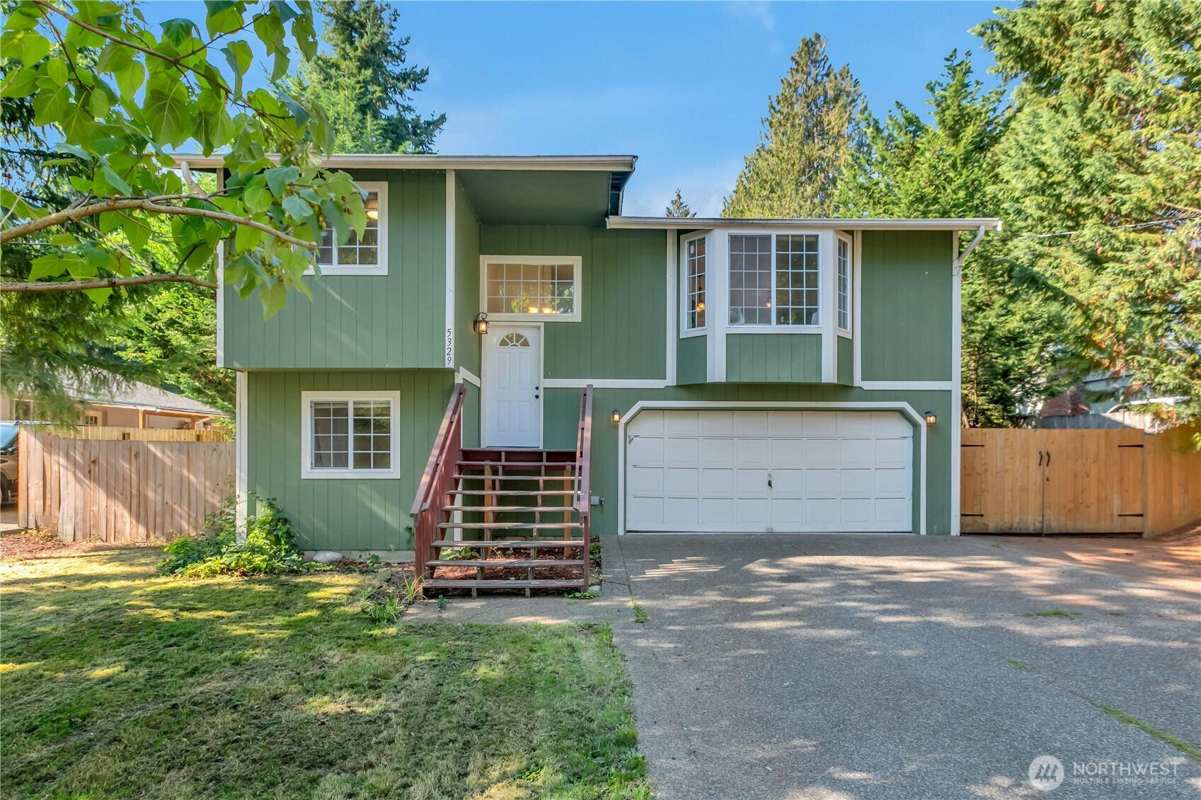 5329 S Vista Drive E, Bonney Lake, WA 98391