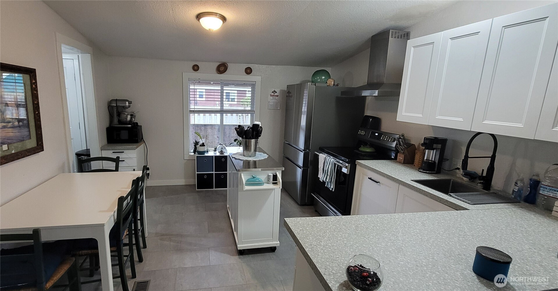 803 Oysterville Road, Ocean Park, WA 98640