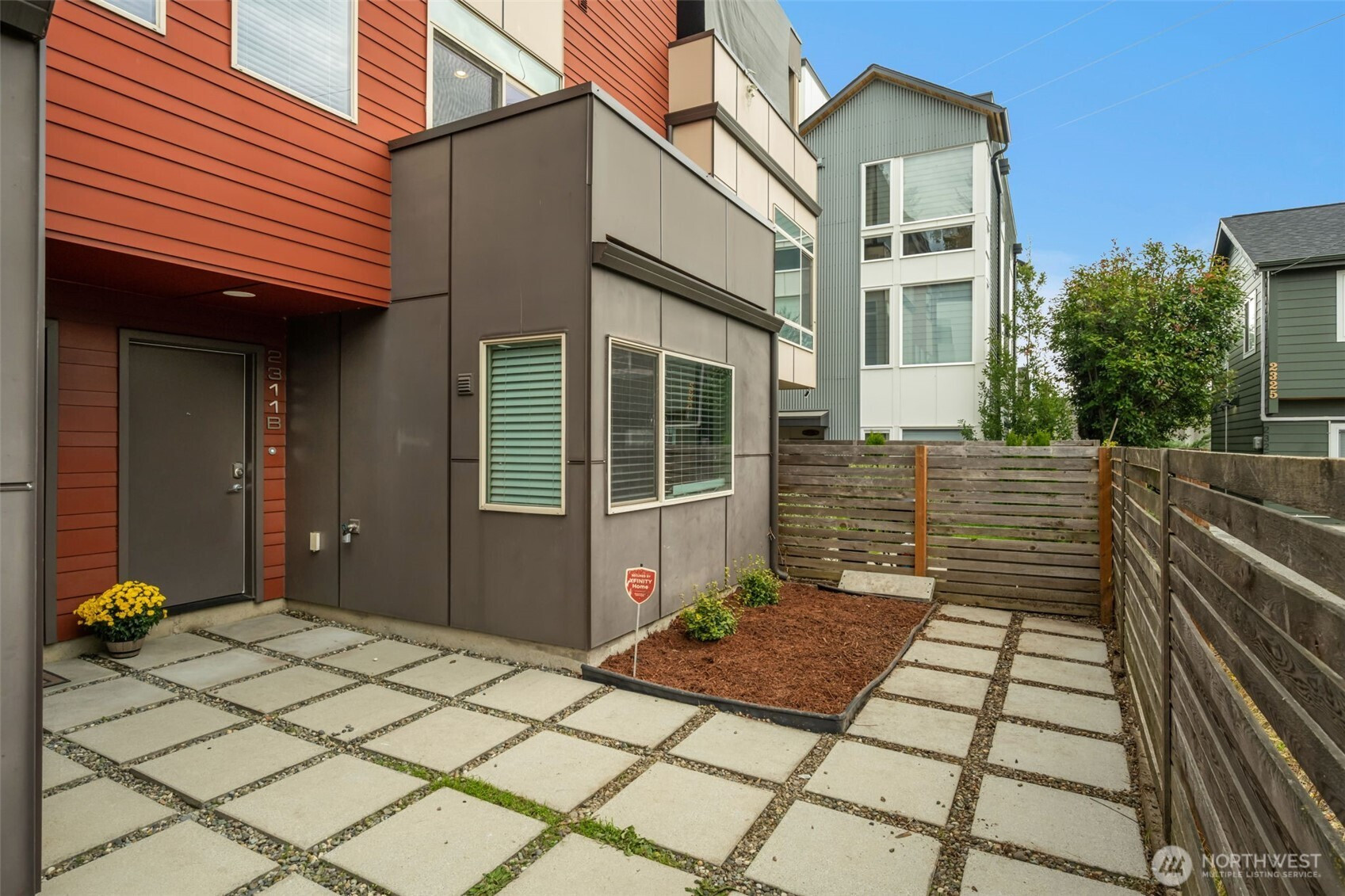 2311 N 113th Place, Seattle, WA 98133