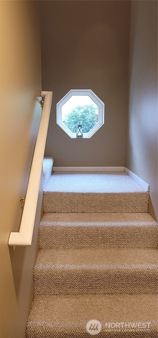 32805 G Street, Ocean Park, WA 98640