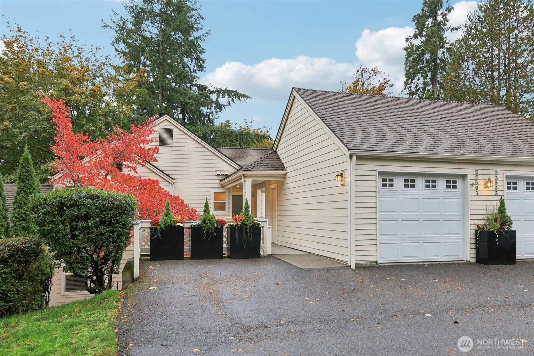 22561 SE 42nd Terrace, Issaquah, WA 98029