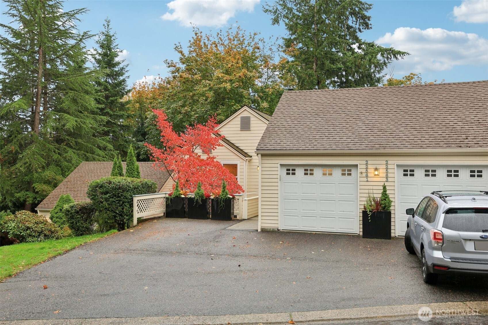 22561 SE 42nd Terrace, Issaquah, WA 98029
