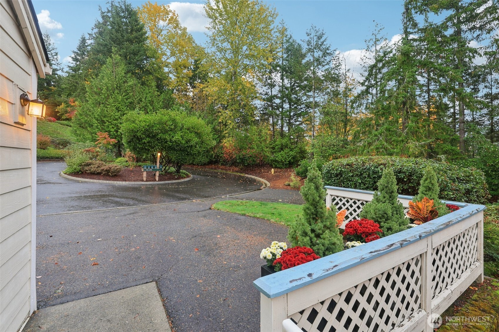 22561 SE 42nd Terrace, Issaquah, WA 98029