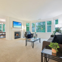 22561 SE 42nd Terrace, Issaquah, WA 98029