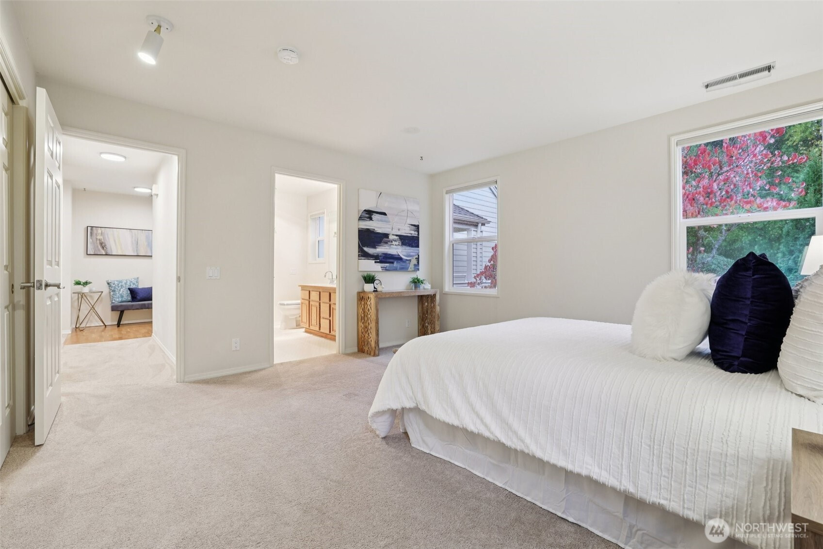 22561 SE 42nd Terrace, Issaquah, WA 98029