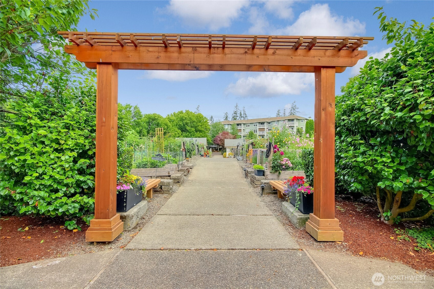 22561 SE 42nd Terrace, Issaquah, WA 98029