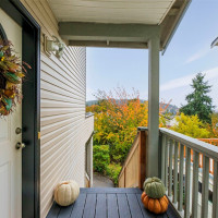 143 S 44th Street, Bellingham, WA 98229