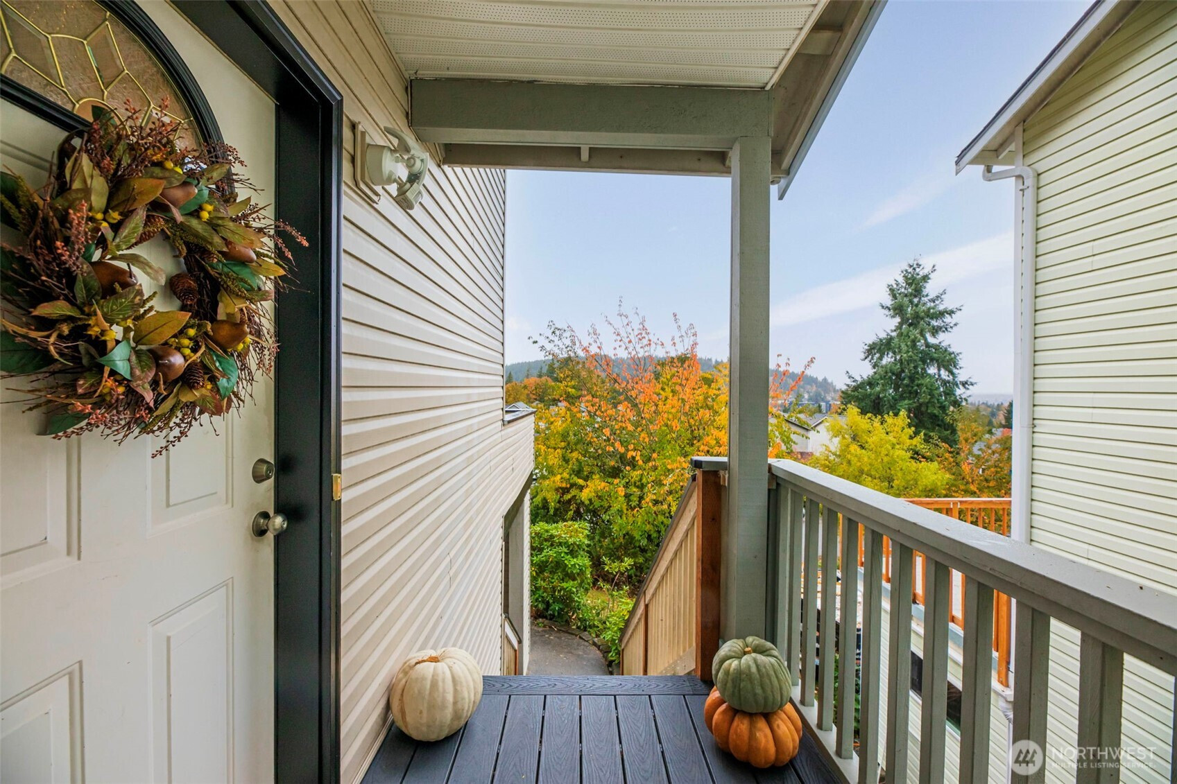 143 S 44th Street, Bellingham, WA 98229