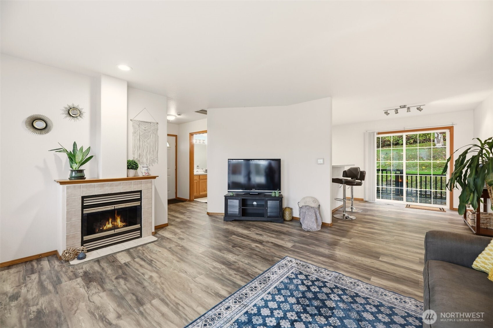 143 S 44th Street, Bellingham, WA 98229