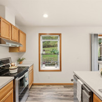 143 S 44th Street, Bellingham, WA 98229