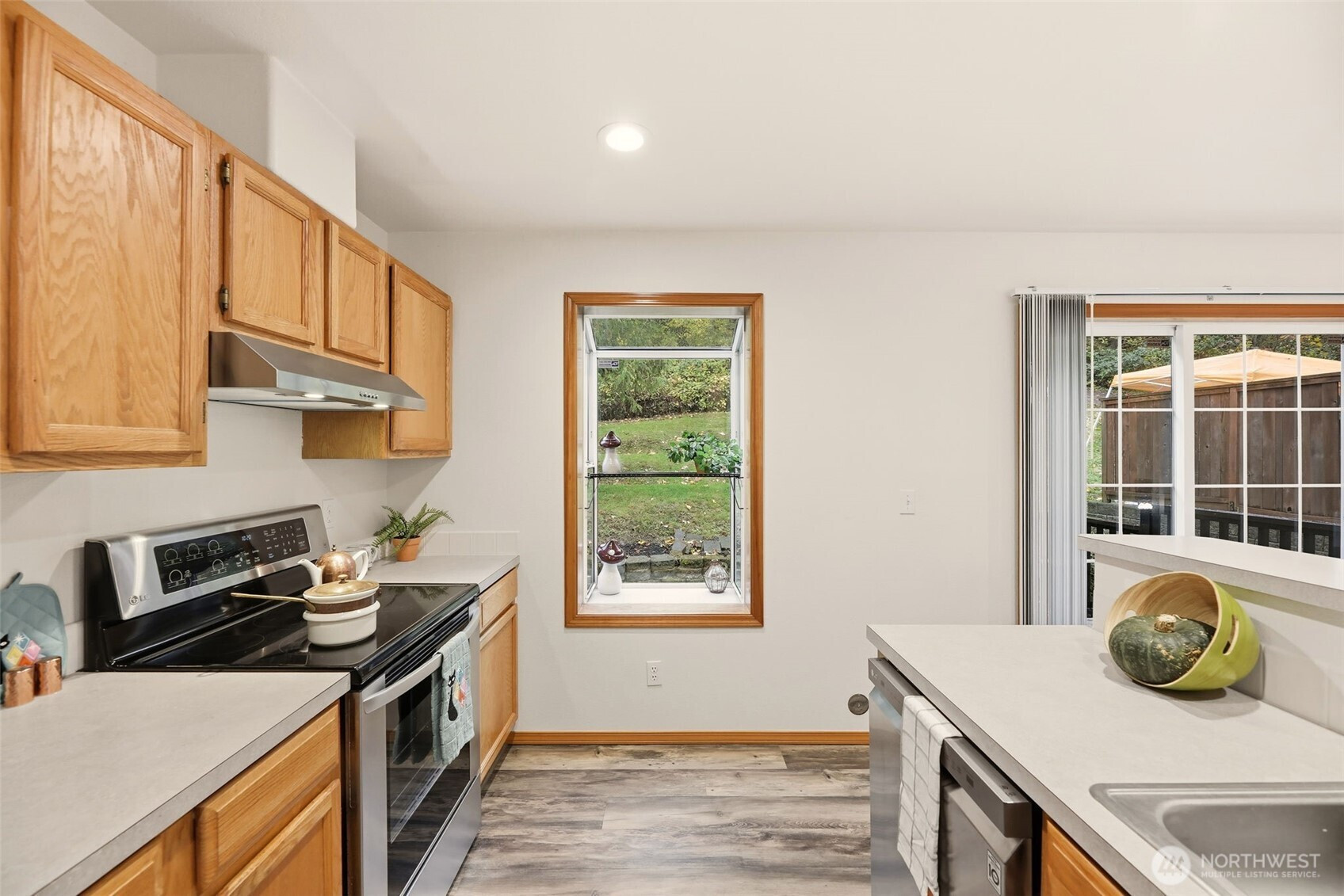 143 S 44th Street, Bellingham, WA 98229