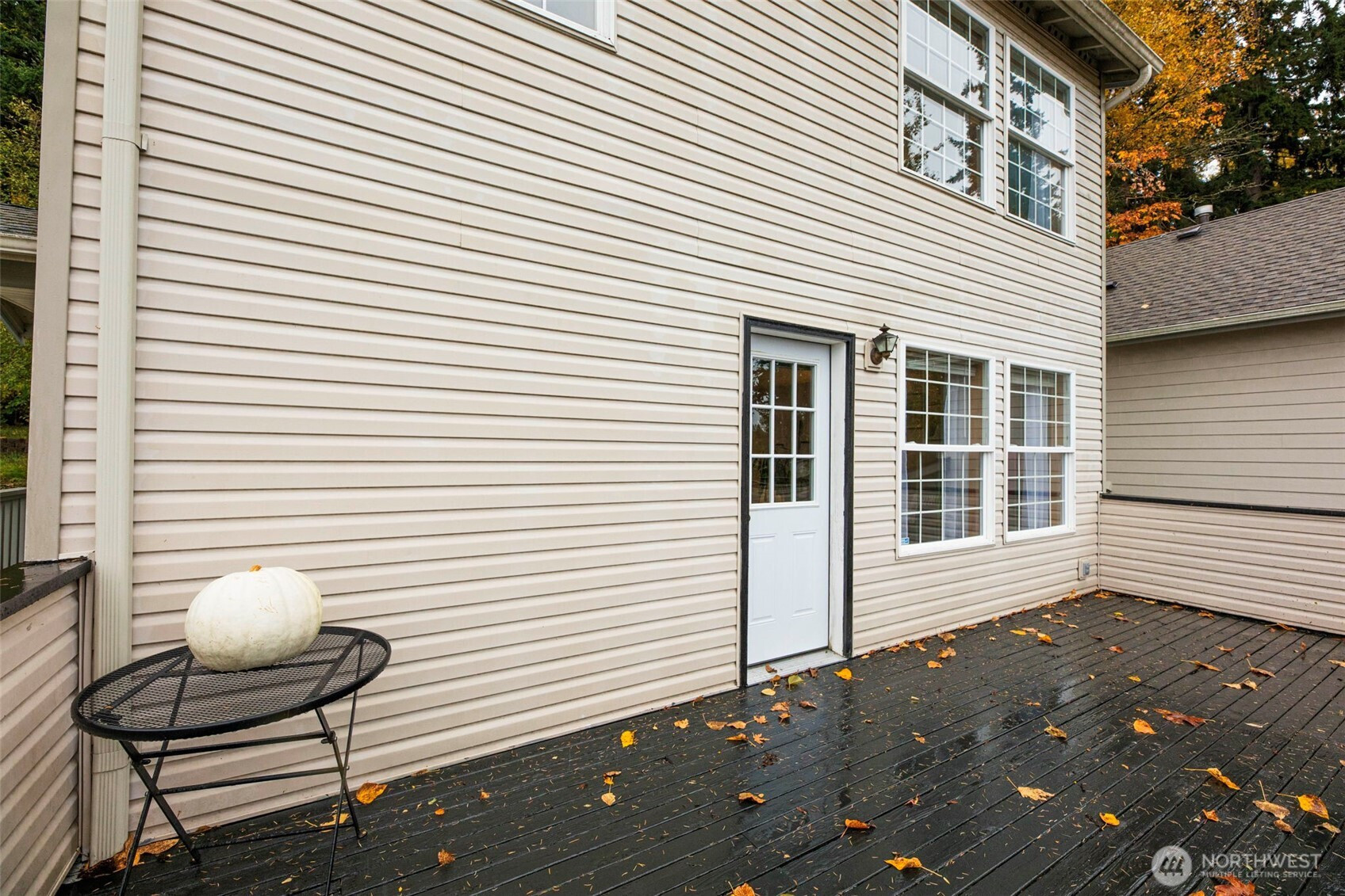 143 S 44th Street, Bellingham, WA 98229