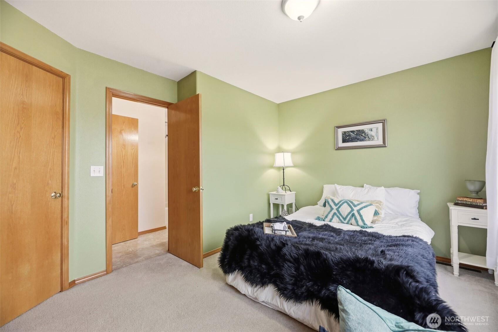 143 S 44th Street, Bellingham, WA 98229