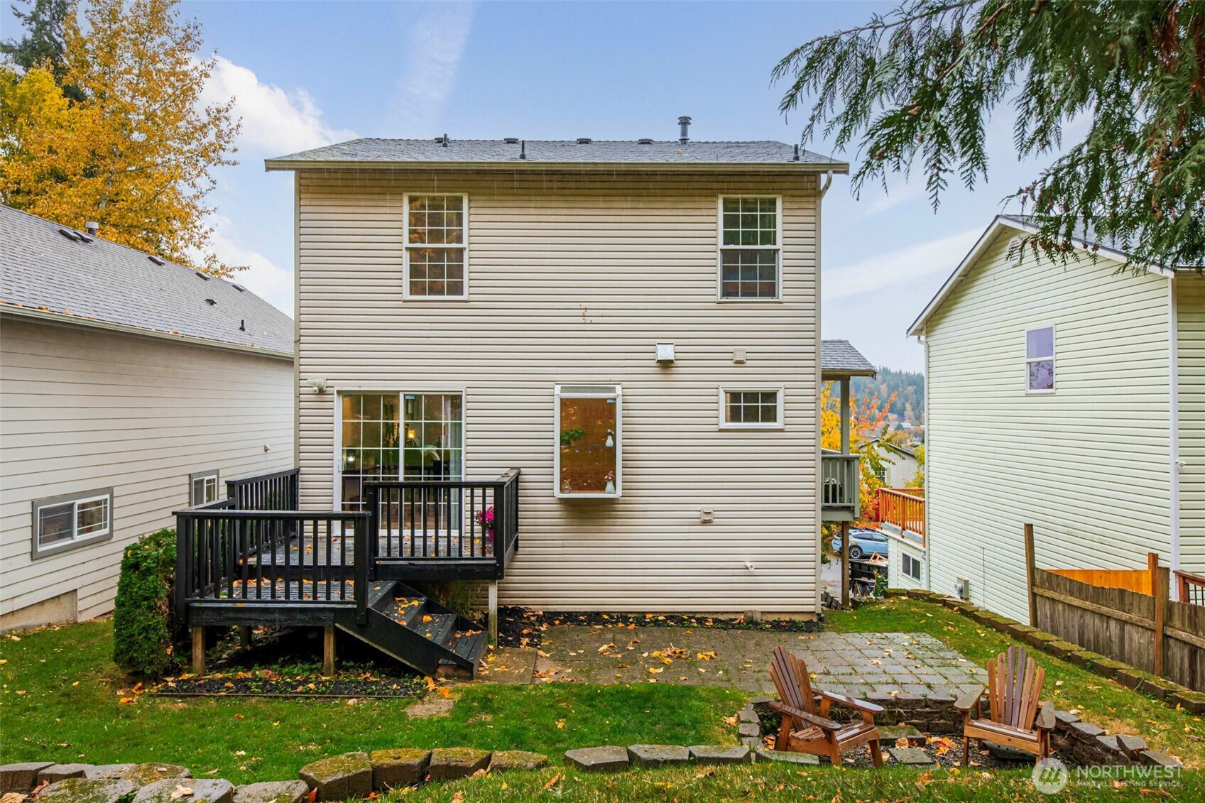 143 S 44th Street, Bellingham, WA 98229