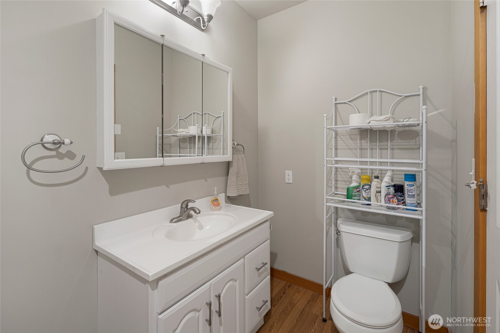 728 Airport Circle Drive, Friday Harbor, WA 98250