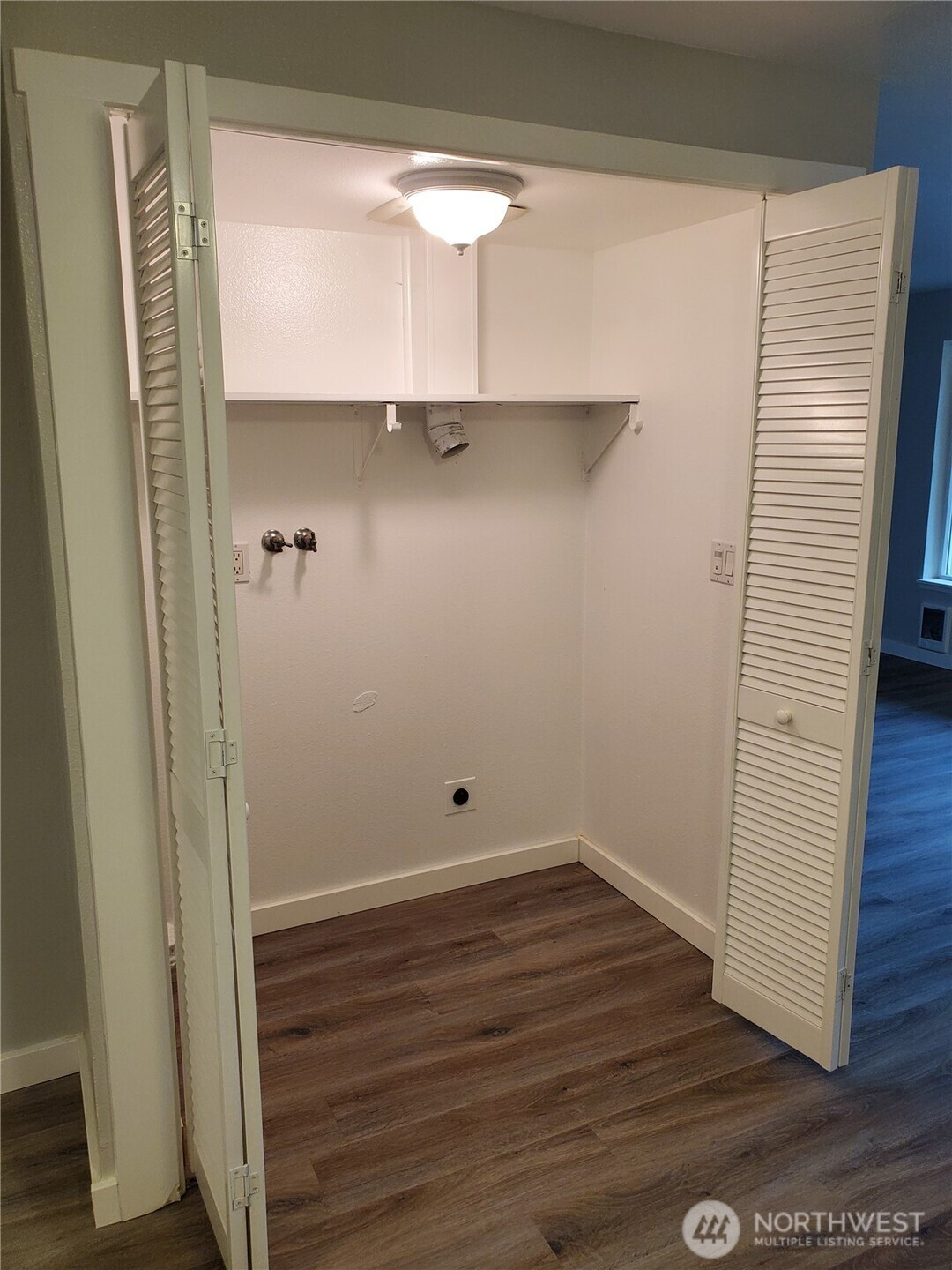 9719 Danwood Lane, Silverdale, WA 98383