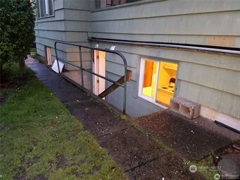 1027 5th Street, Bremerton, WA 98337