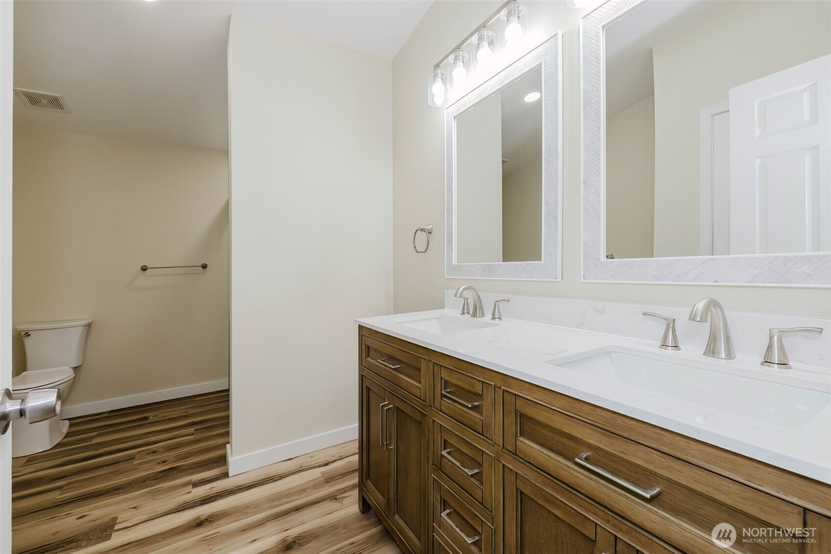 40 E Dogwood Place, Shelton, WA 98584