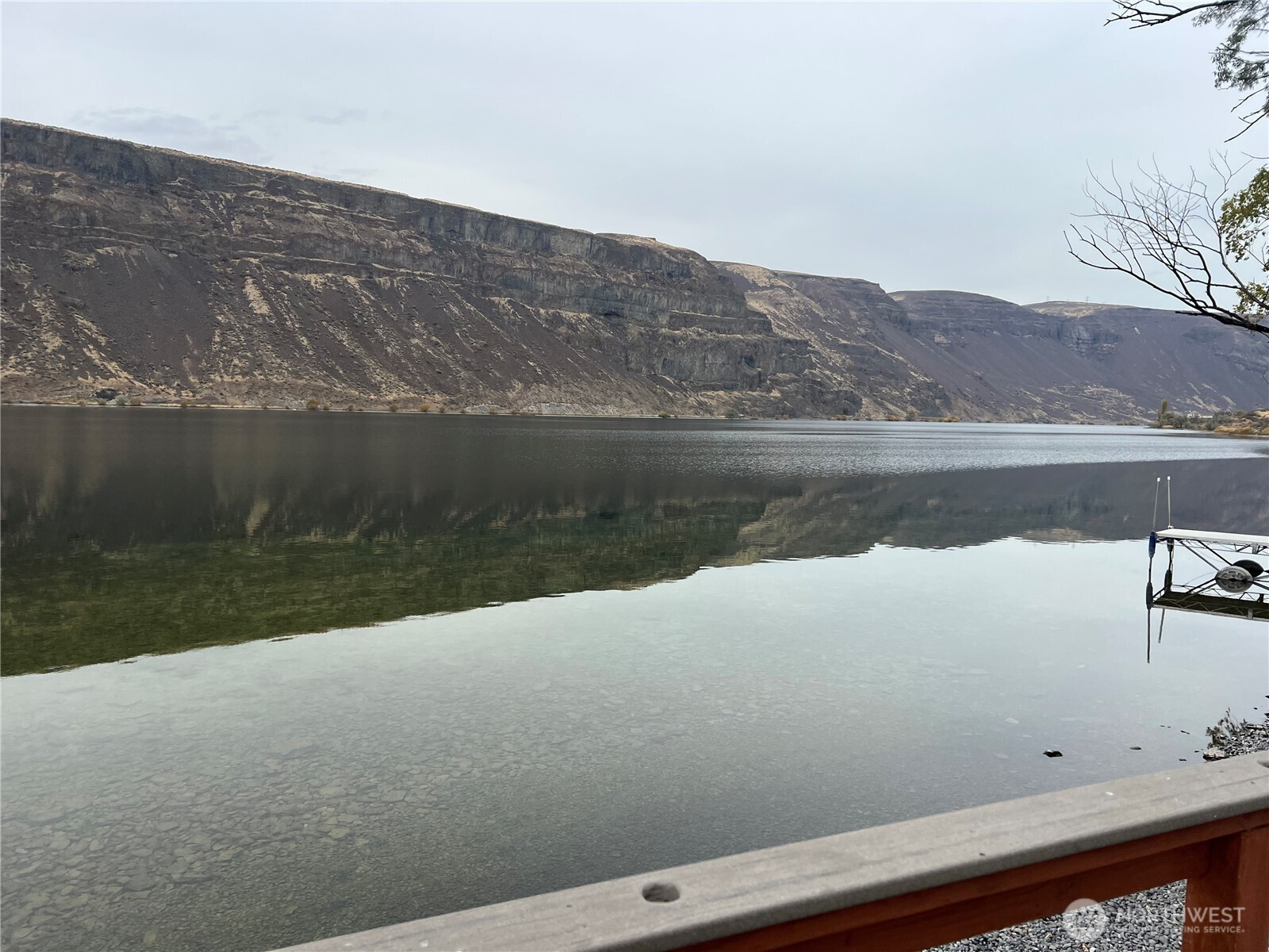 31465 Moore Road NE, Coulee City, WA 99115