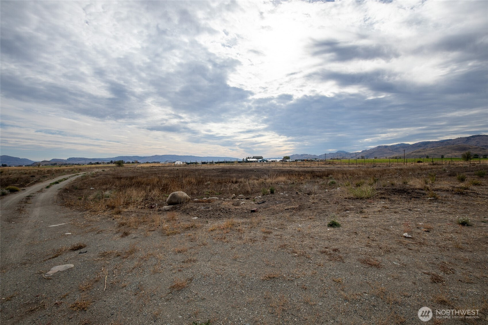 105 Greenacres Road, Omak, WA 98841