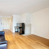 611 SW 5th Court, Renton, WA 98057