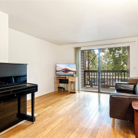 611 SW 5th Court, Renton, WA 98057