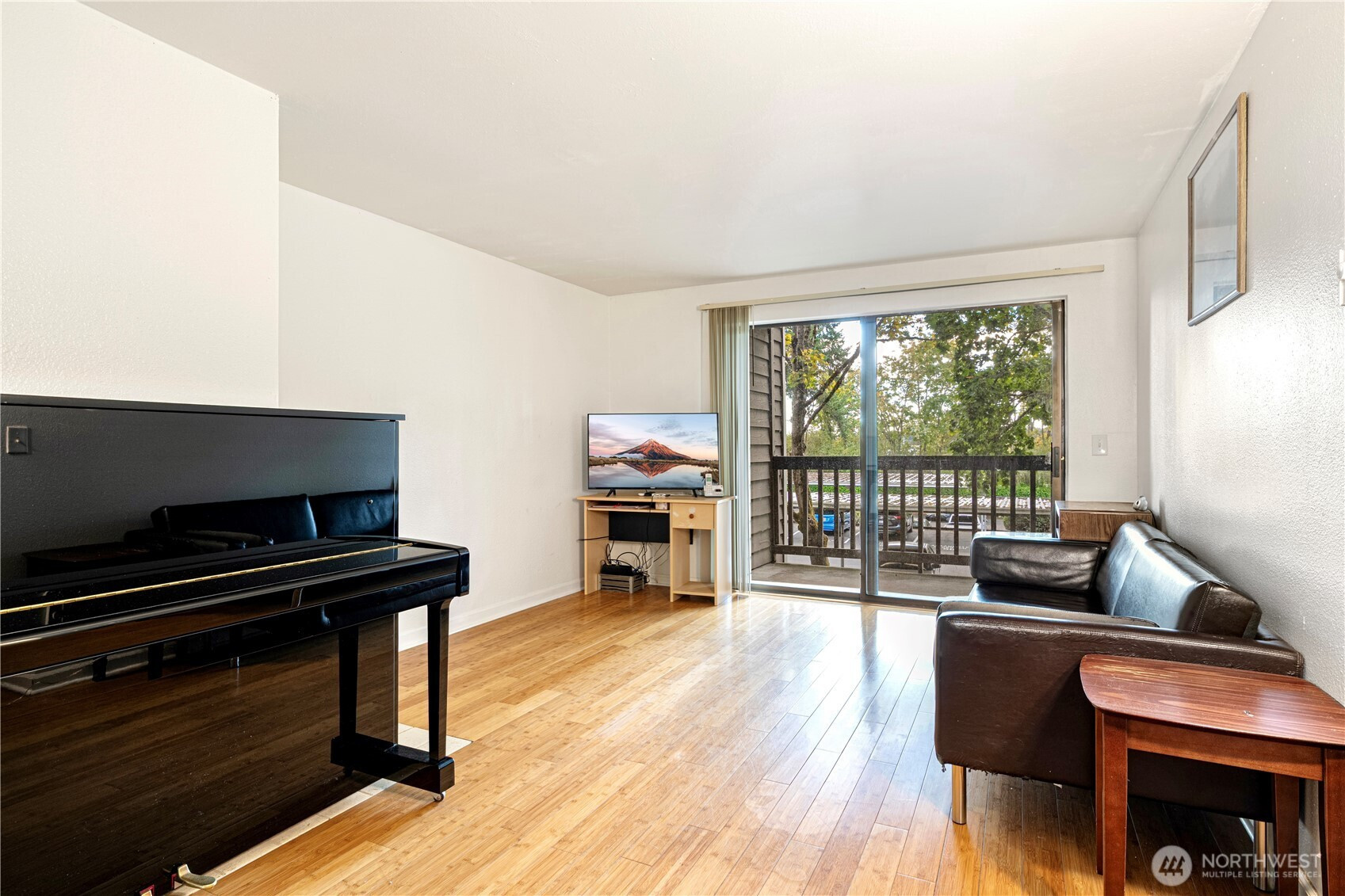 611 SW 5th Court, Renton, WA 98057